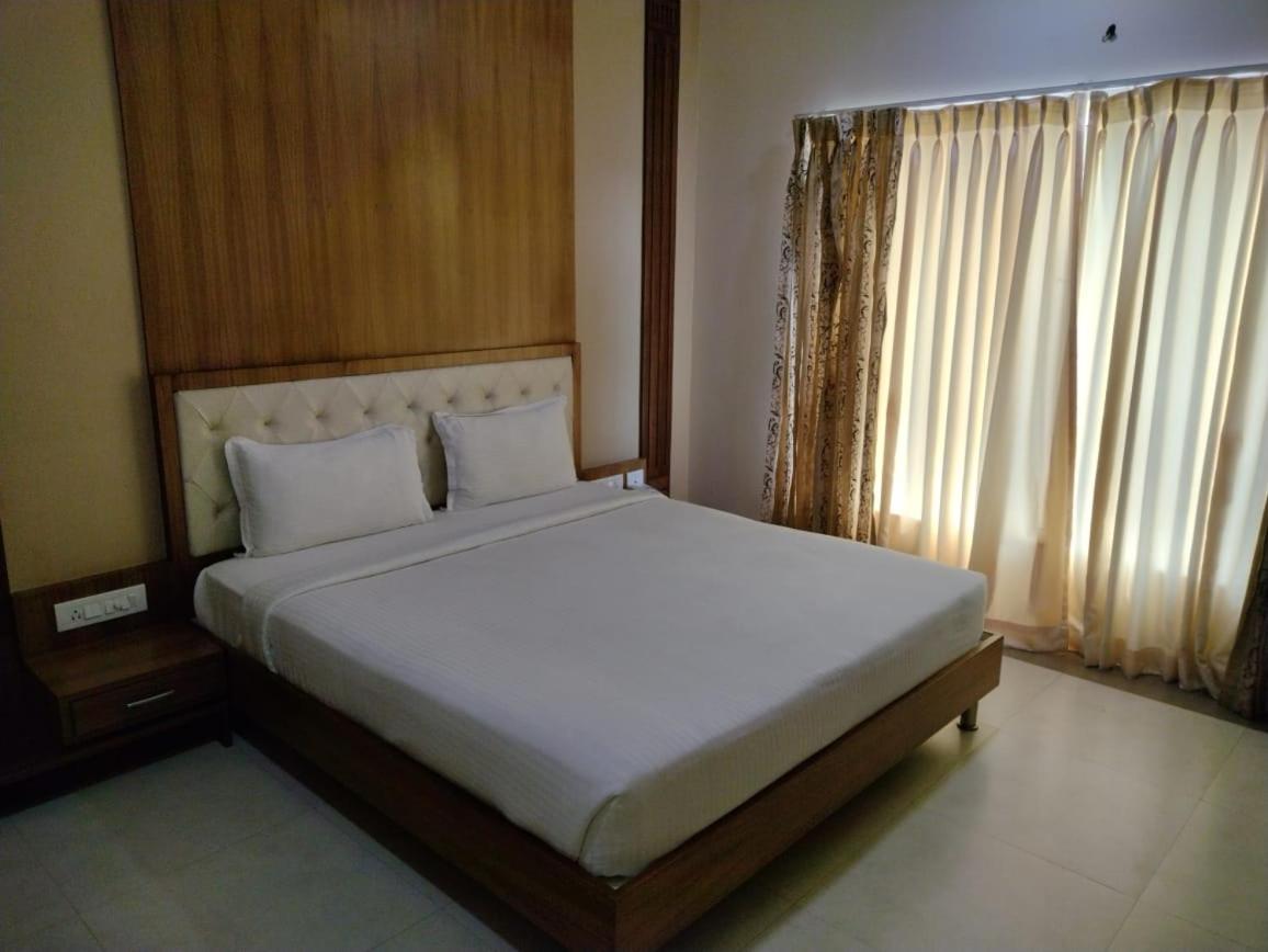 Atlanta Park Chennai Hotel Tambaram ภายนอก รูปภาพ