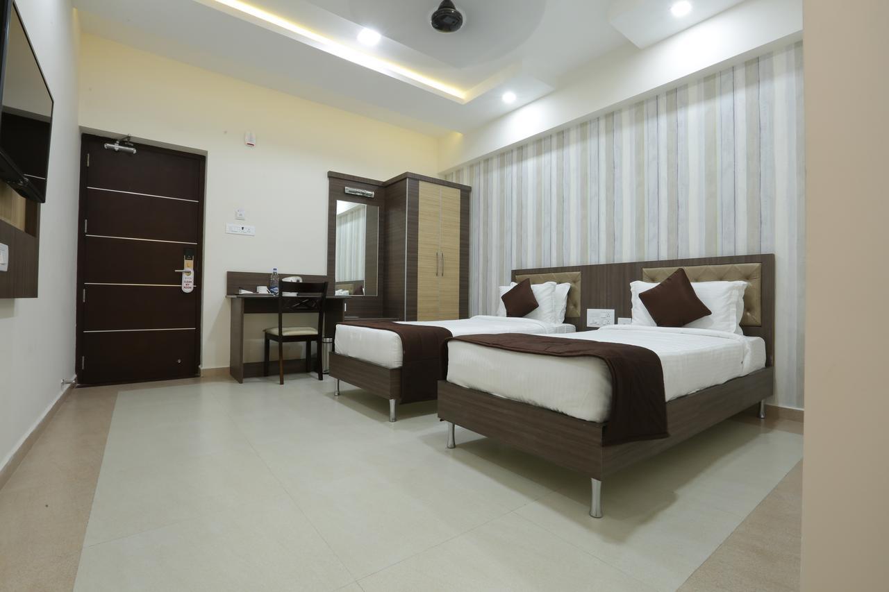 Atlanta Park Chennai Hotel Tambaram ภายนอก รูปภาพ